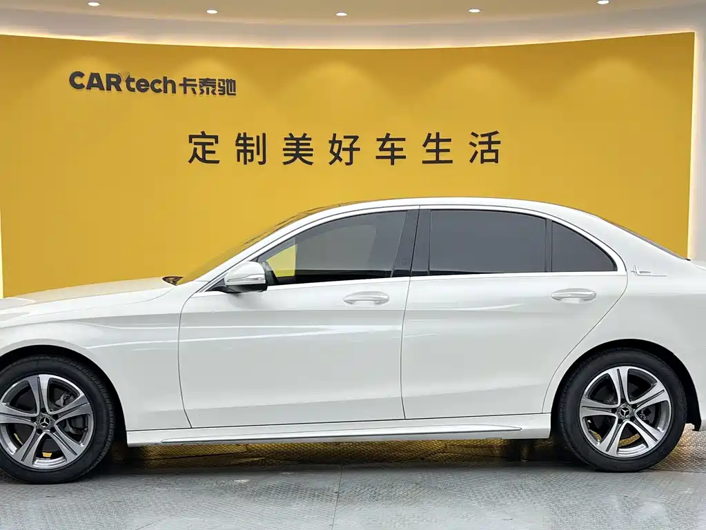 Mercedes-Benz C-Class 2020 — фото 25