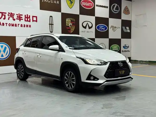 Toyota Yaris L 2022