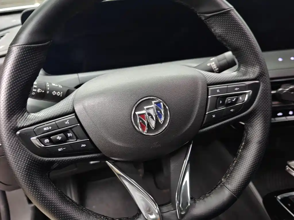 Buick Verano 2022 — фото 11