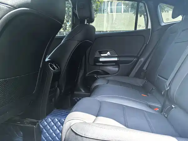 Mercedes-Benz GLA 2021
