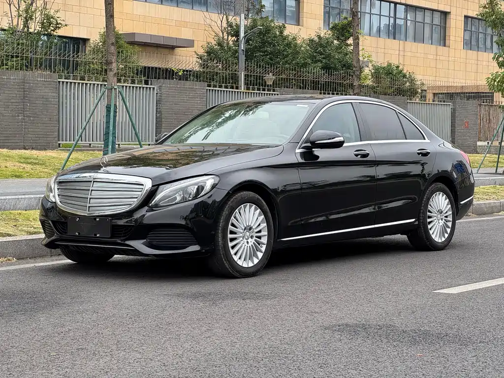 Mercedes-Benz C-Class 2015 — фото 1