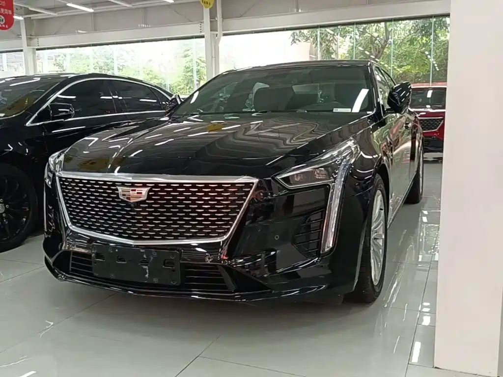 Cadillac CT6 2022 — фото 1
