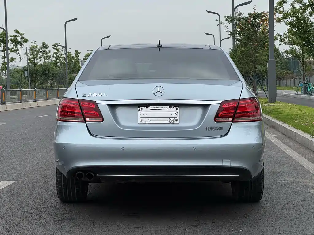 Mercedes-Benz E-Class 2014 — фото 17