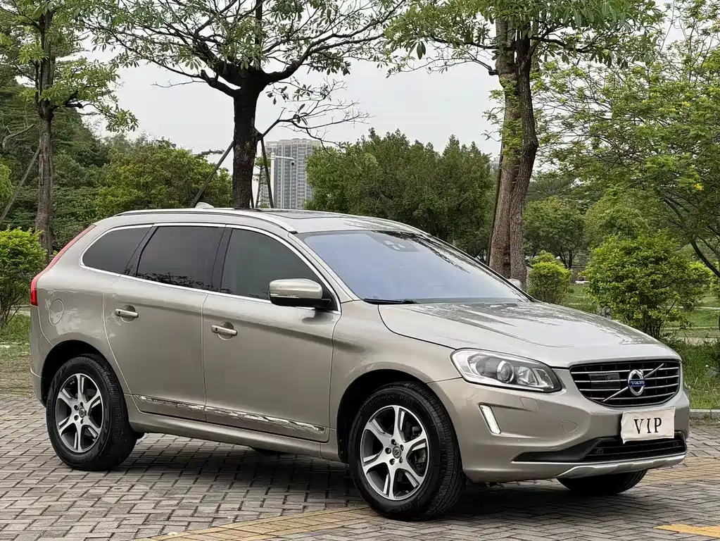 Volvo XC60 2014 — фото 3