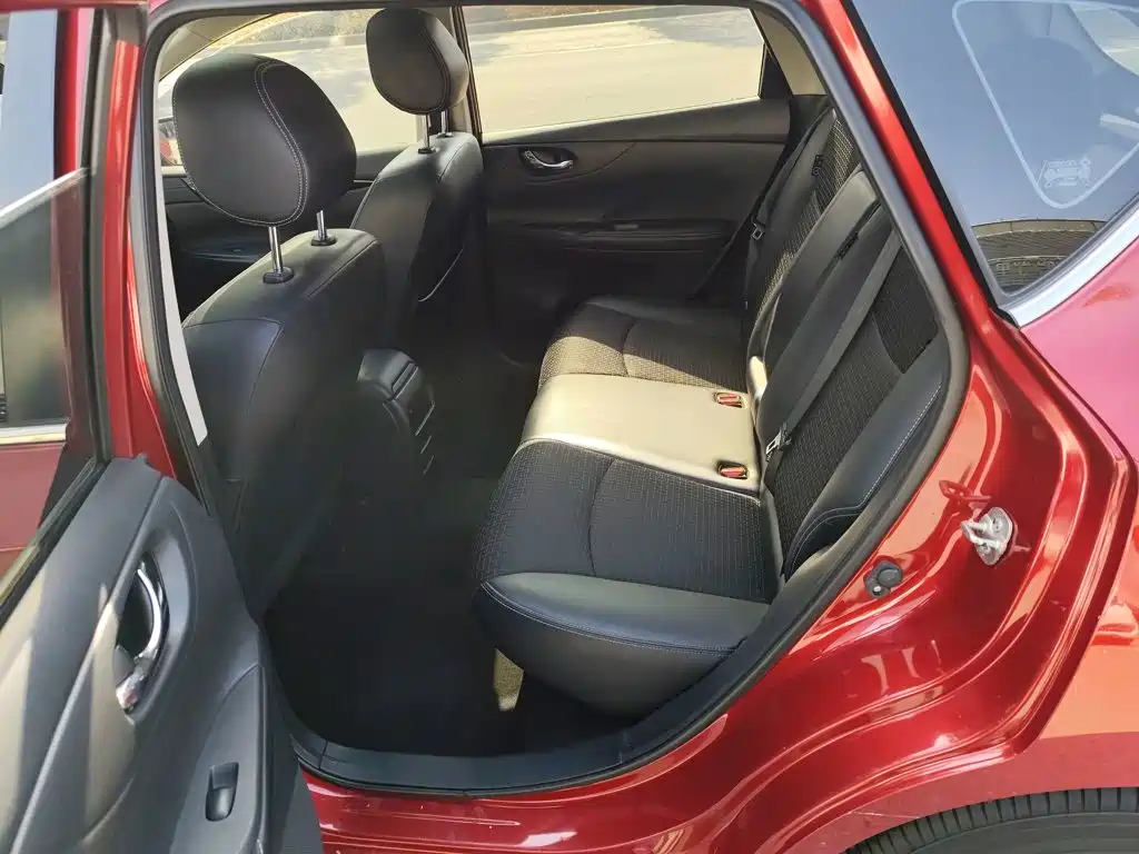 Nissan Tiida 2020 — фото 13