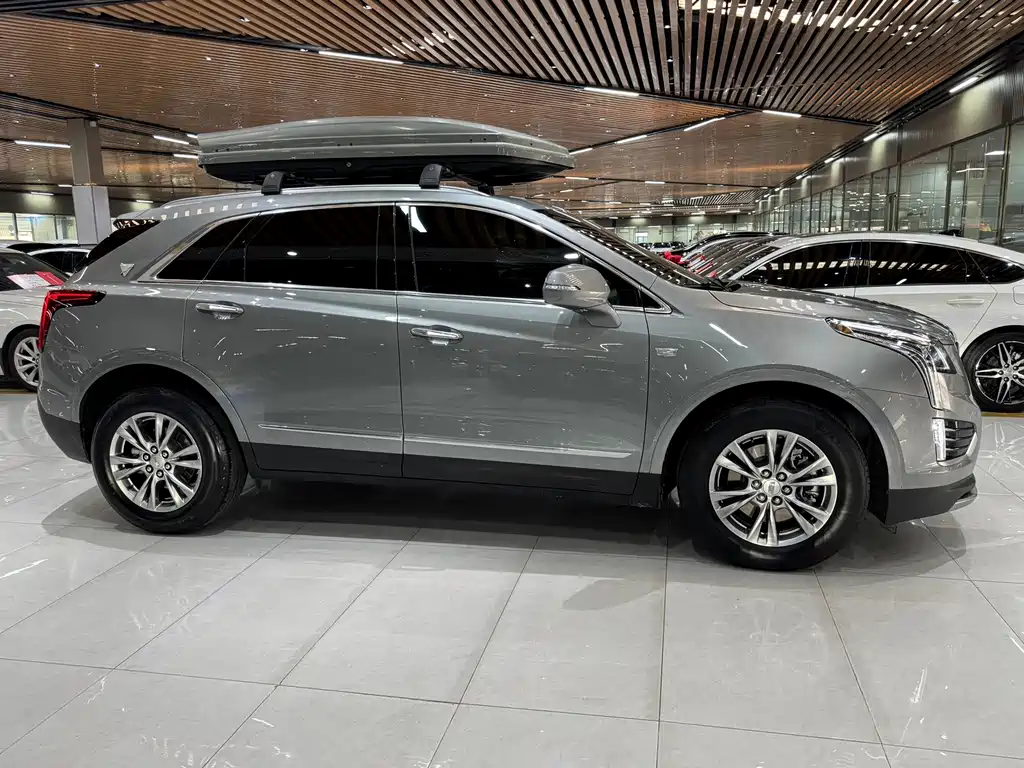 Cadillac XT5 2023 — фото 4