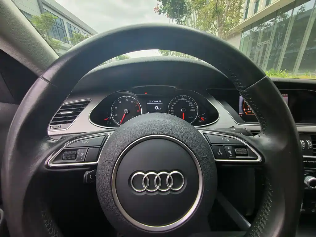 Audi A4L 2016 — фото 9