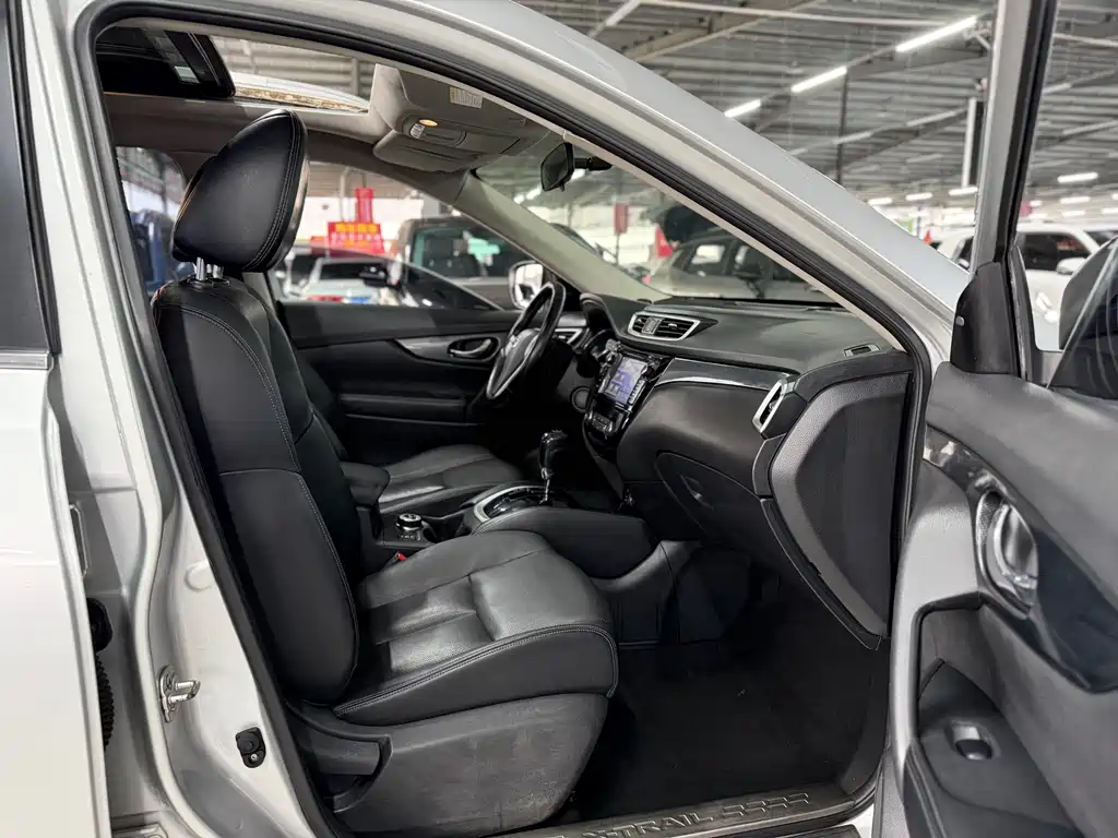 Nissan X-Trail 2014 — фото 12