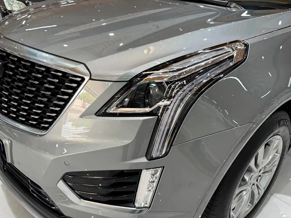 Cadillac XT5 2023 — фото 13
