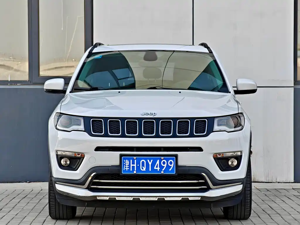 Jeep Compass 2017 — фото 2