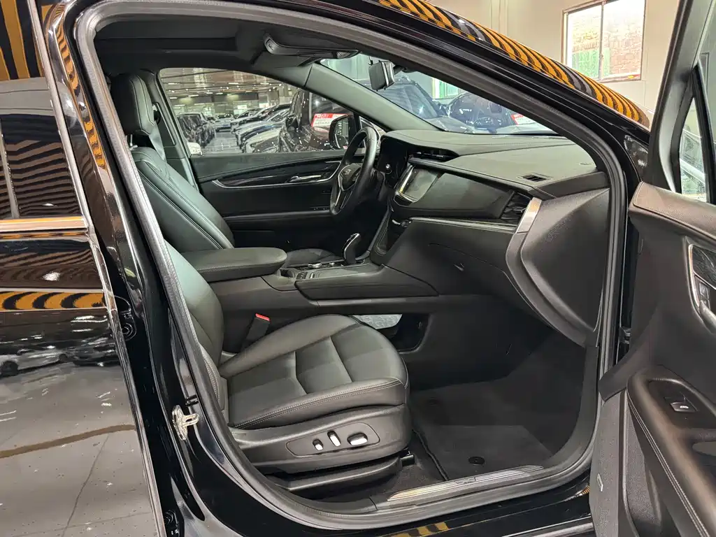 Cadillac XT5 2022 — фото 22