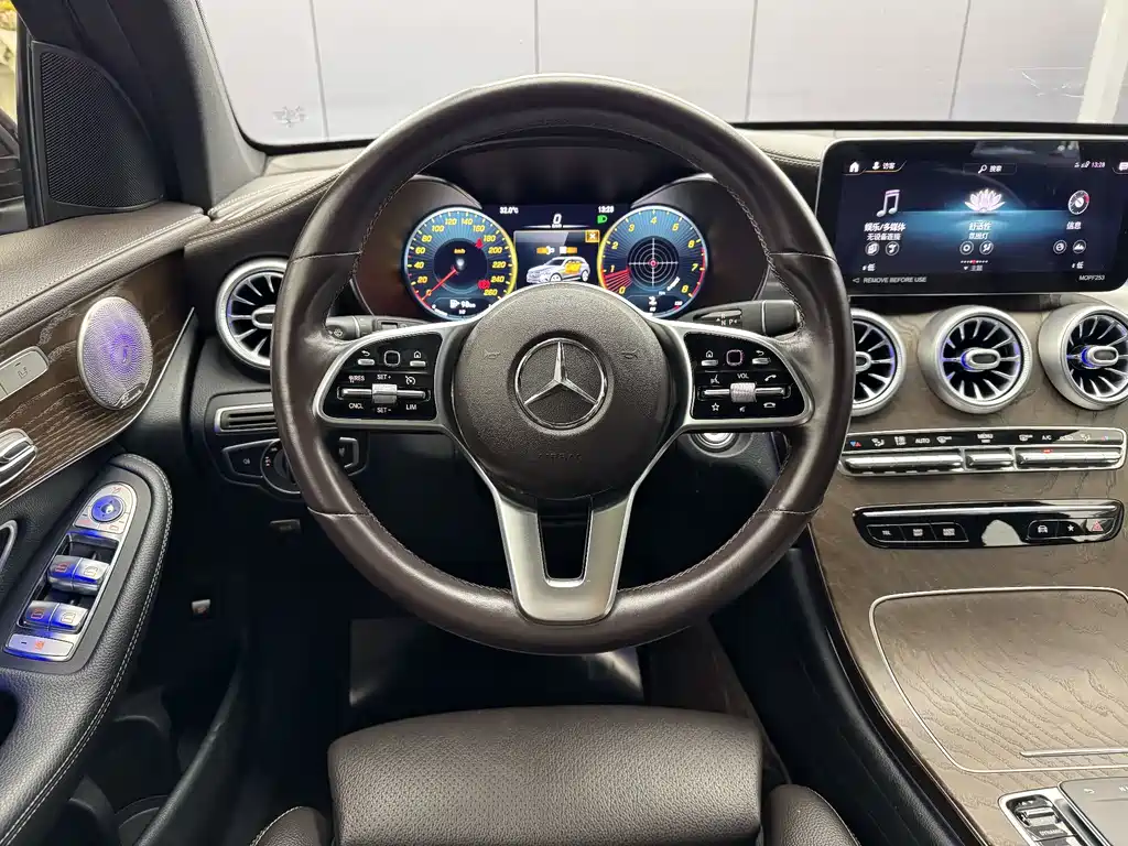 Mercedes-Benz GLC 2022 — фото 11