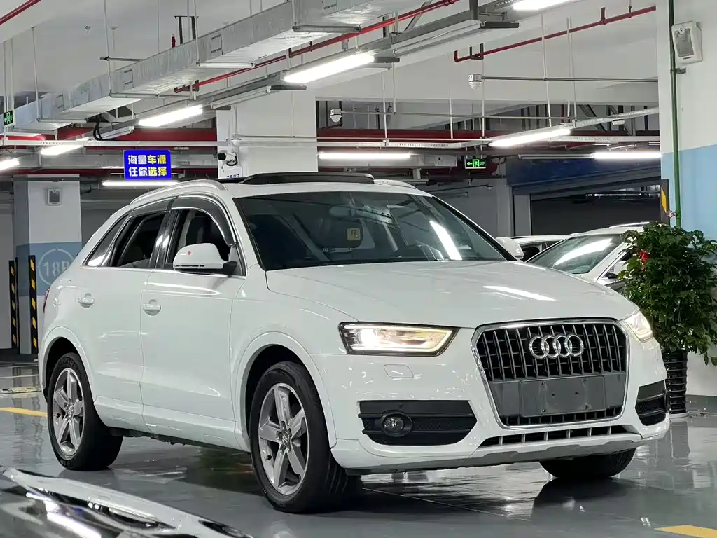 Audi Q3 2016 — фото 9