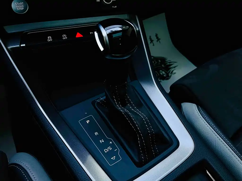 Audi Q3 2020 — фото 16