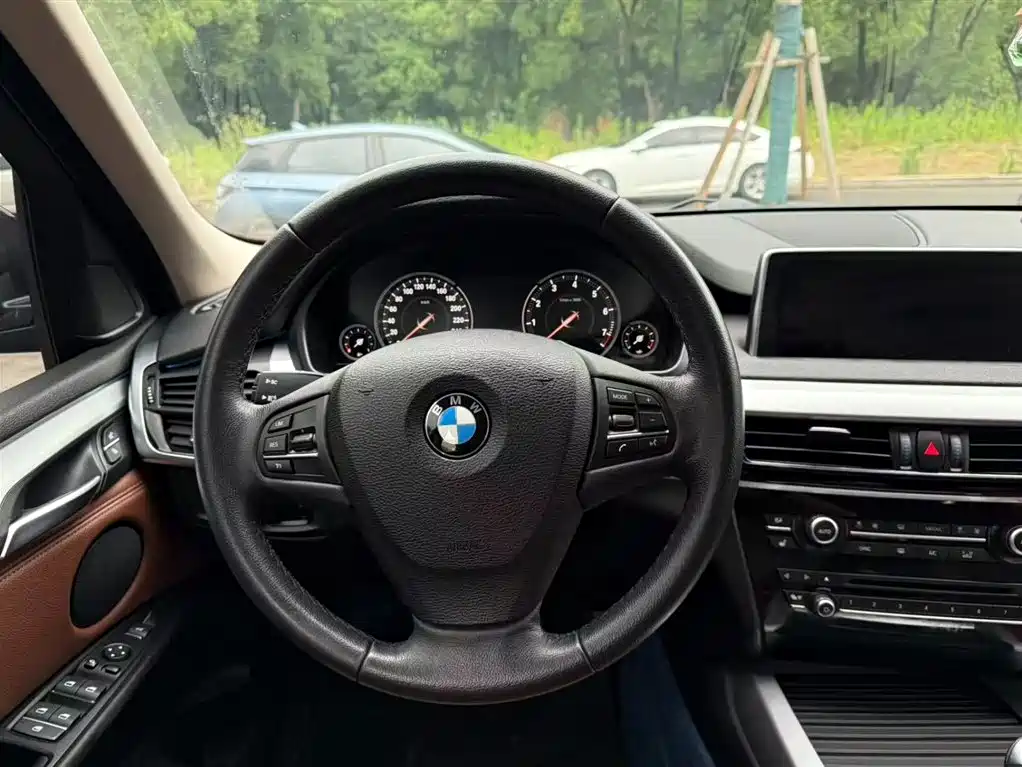 BMW X5 2018 — фото 13