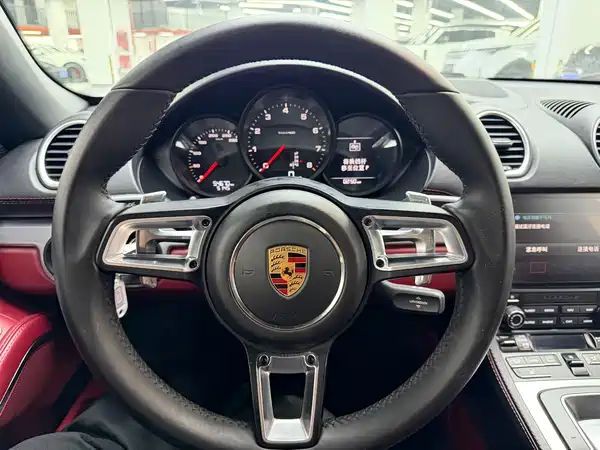 Porsche 718 2016