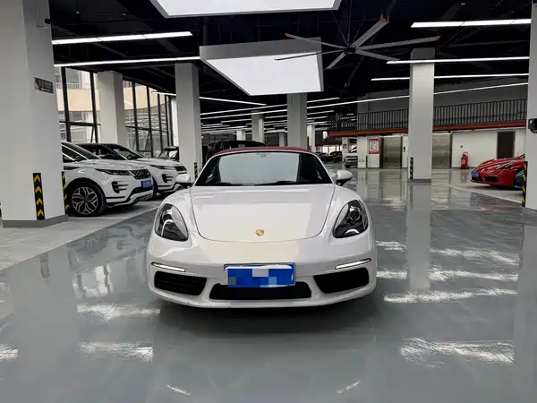 Porsche 718 2016