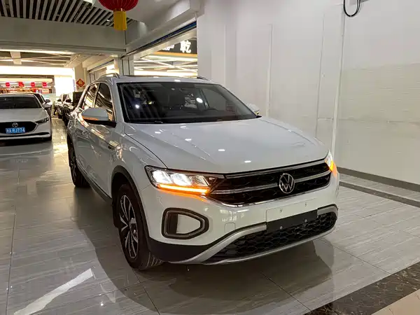 Volkswagen T-Roc 2023