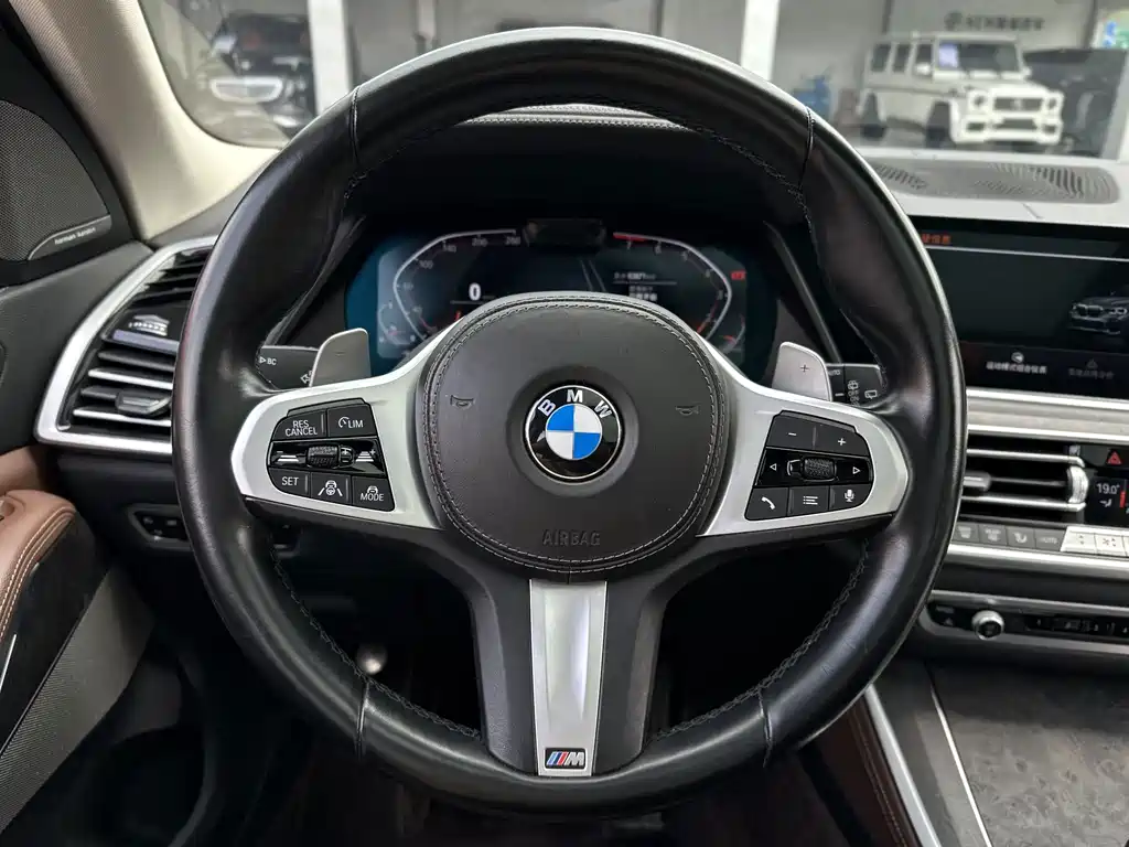 BMW X5 2021 — фото 9