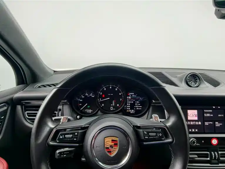 Porsche Macan 2023 — фото 10