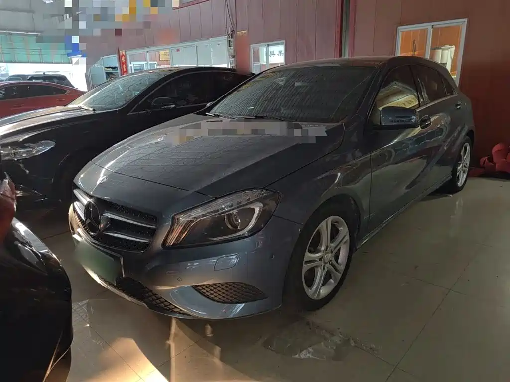 Mercedes-Benz A-Class 2015
