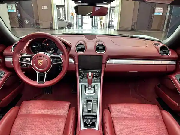 Porsche 718 2017