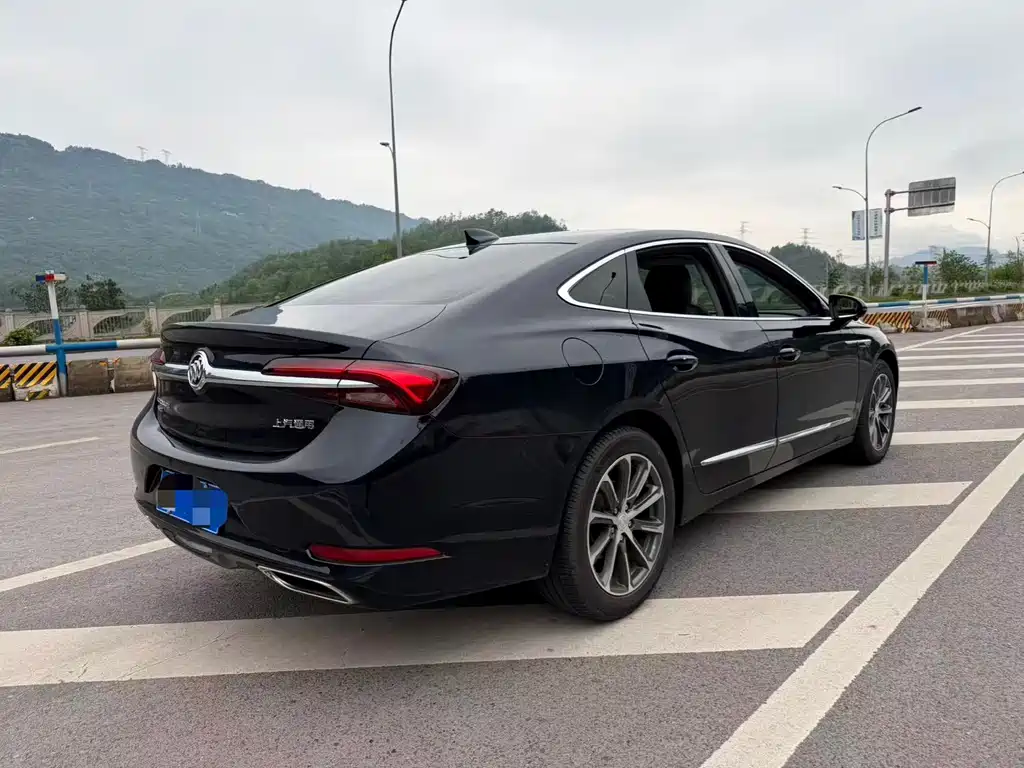 Buick LaCrosse 2022 — фото 10