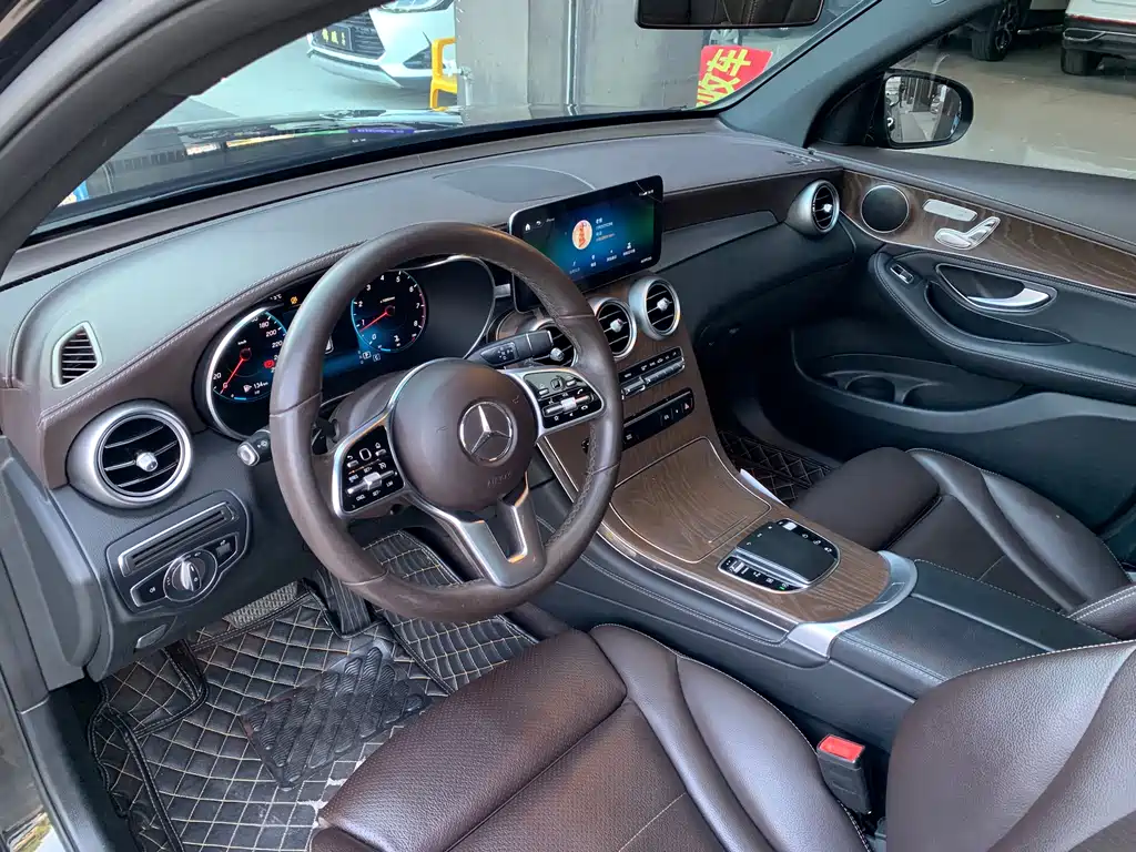 Mercedes-Benz GLC 2020 — фото 10