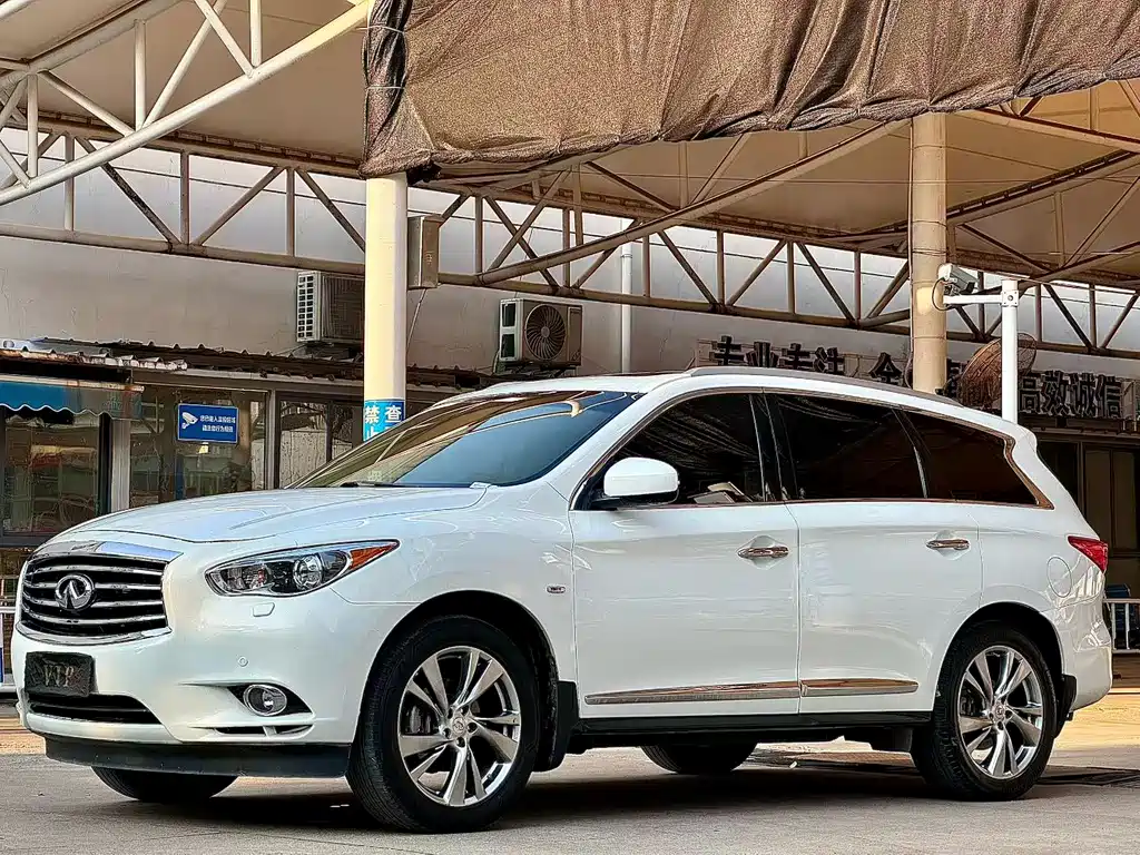 Infiniti JX 2013