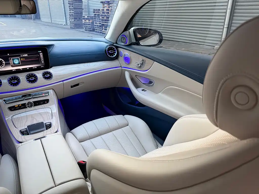 Mercedes-Benz E-Class 2021 — фото 16
