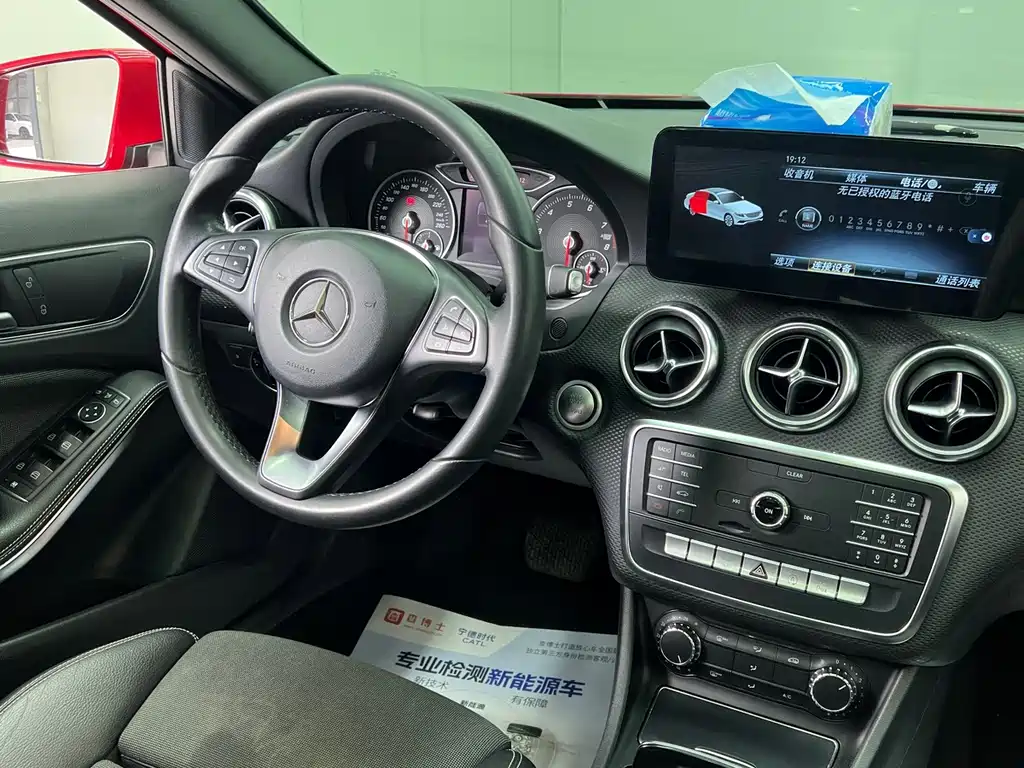 Mercedes-Benz A-Class 2018 — фото 8