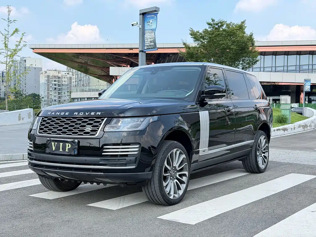 Land Rover Range Rover 2020 — фото 1