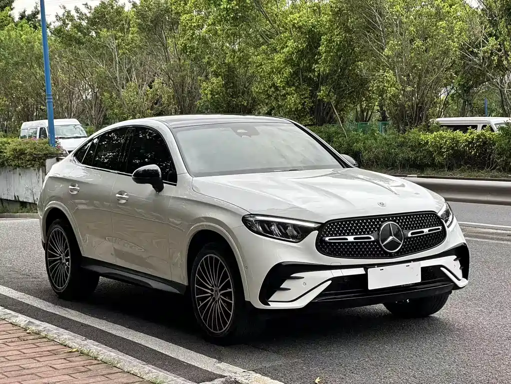 Mercedes-Benz GLC Coupe 2024 — фото 4