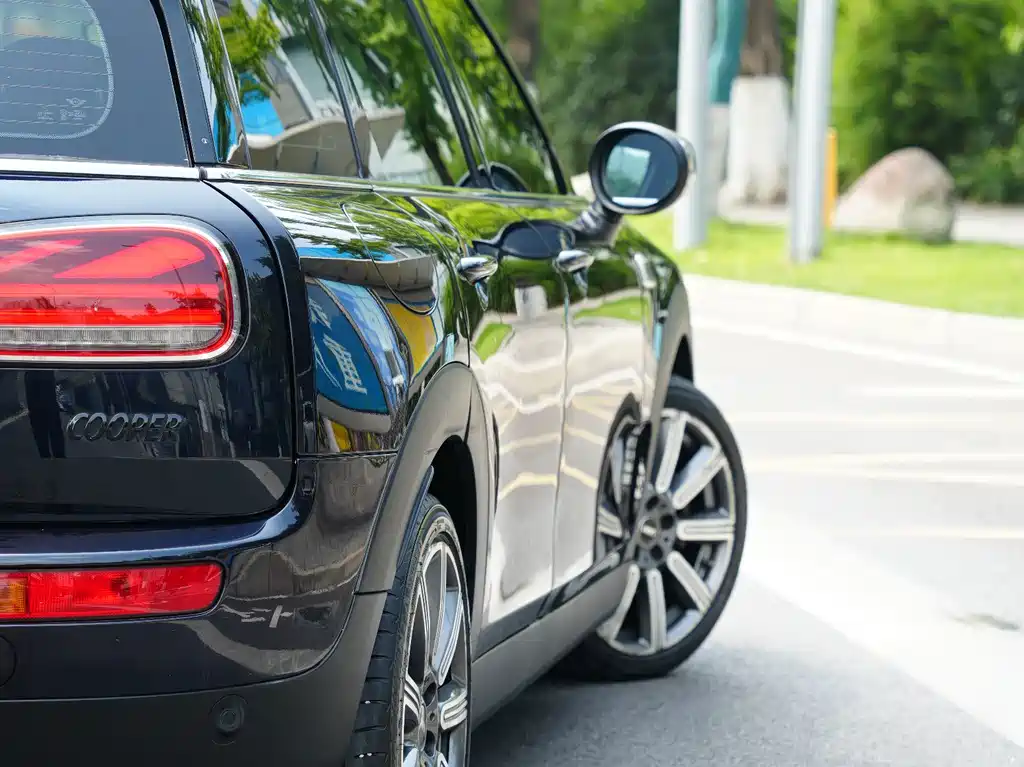MINI Clubman 2021 — фото 23