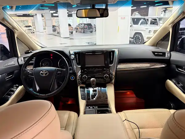 Toyota Alphard 2018