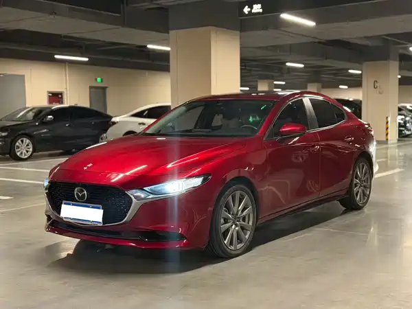 Mazda 3 Axela 2022