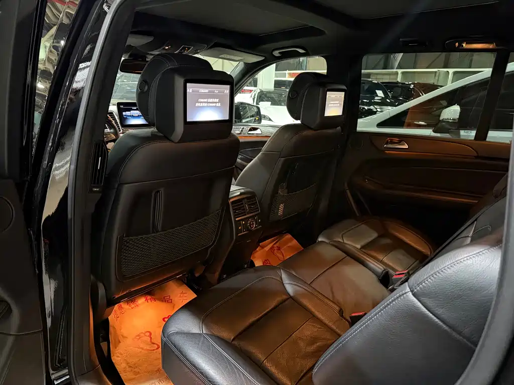 Mercedes-Benz GLS 2018 — фото 17
