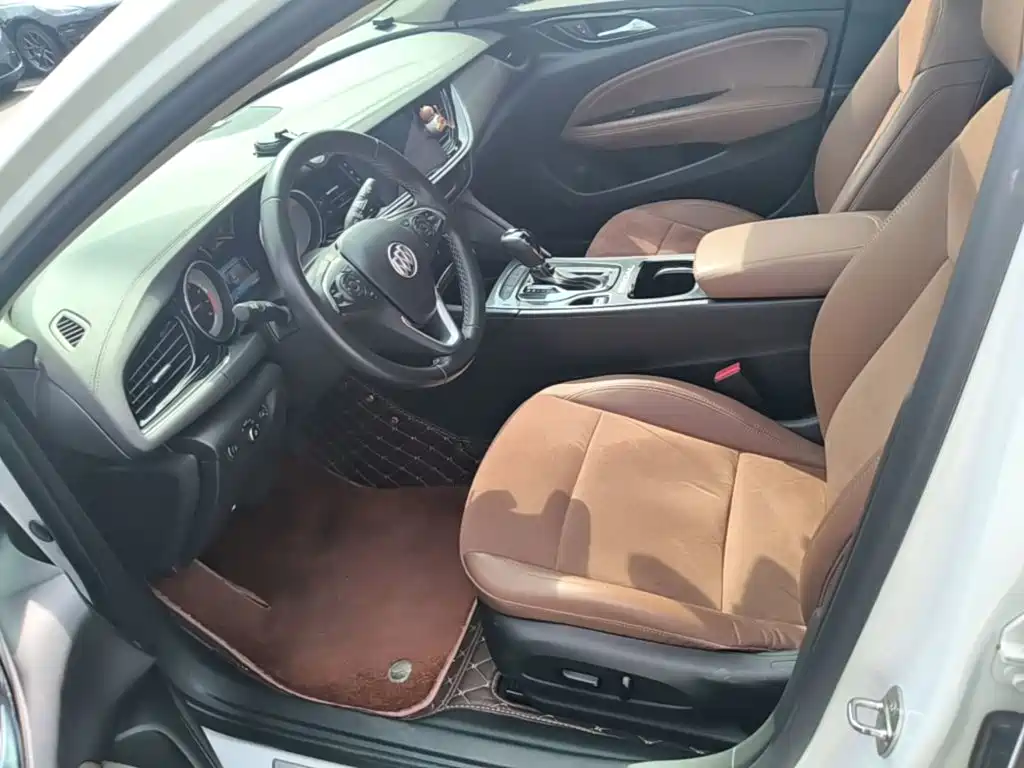Buick Regal 2020 — фото 15
