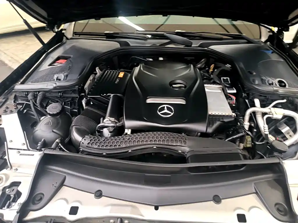 Mercedes-Benz E-Class 2017 — фото 20