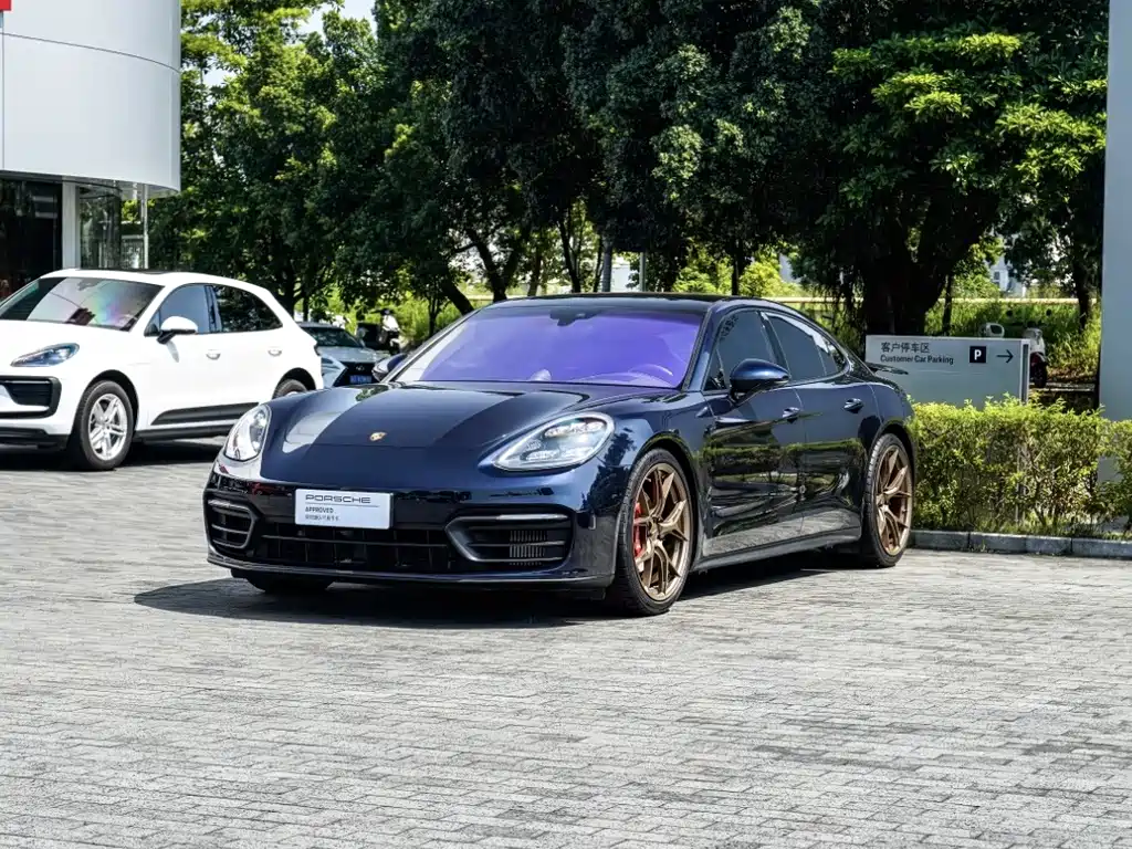Porsche Panamera 2022 — фото 1