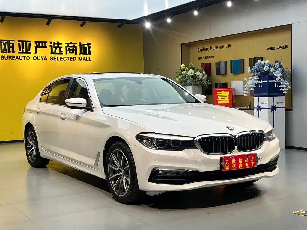 BMW 5 Series 2018 — фото 3