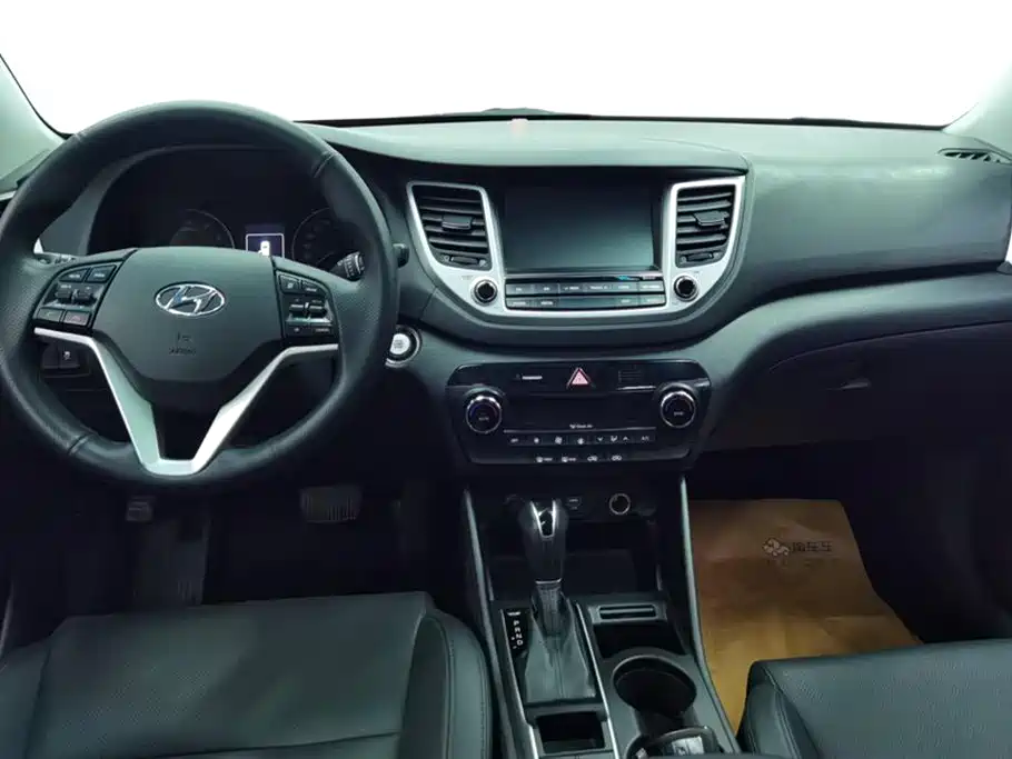 Hyundai Tucson 2016 — фото 12