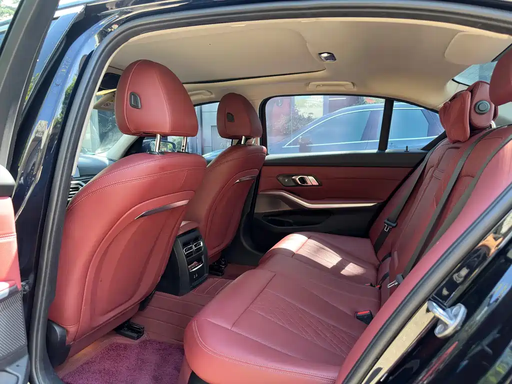 BMW 3 Series 2023