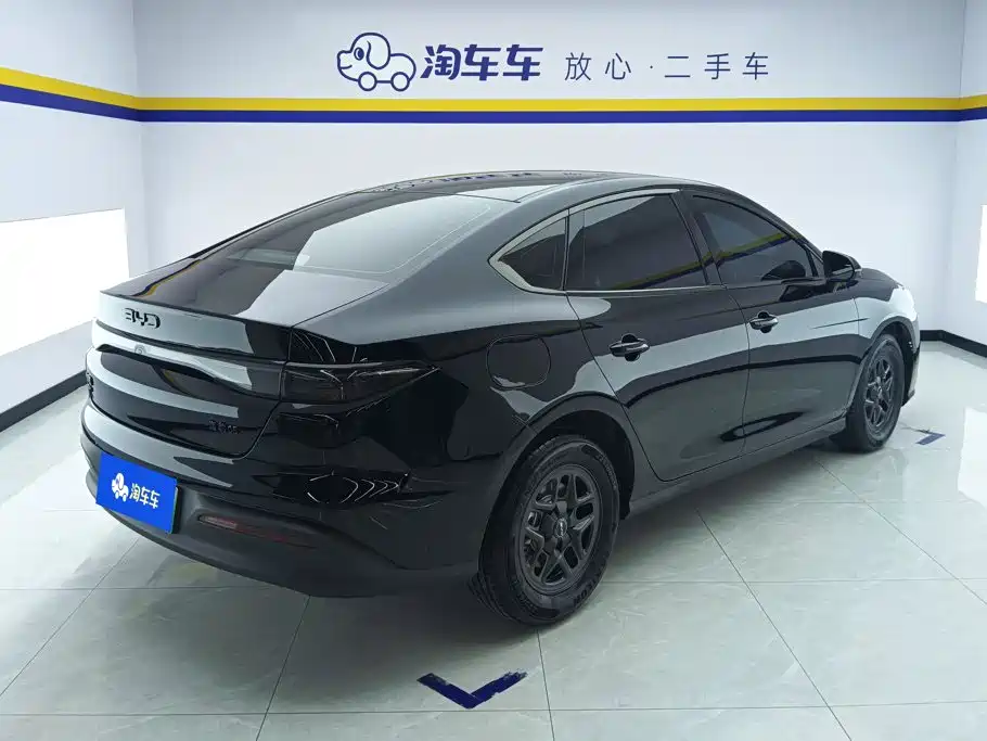 BYD Seal 05 DM-i 2025 — фото 3