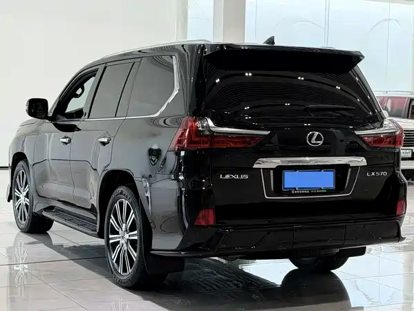 Lexus LX 2019