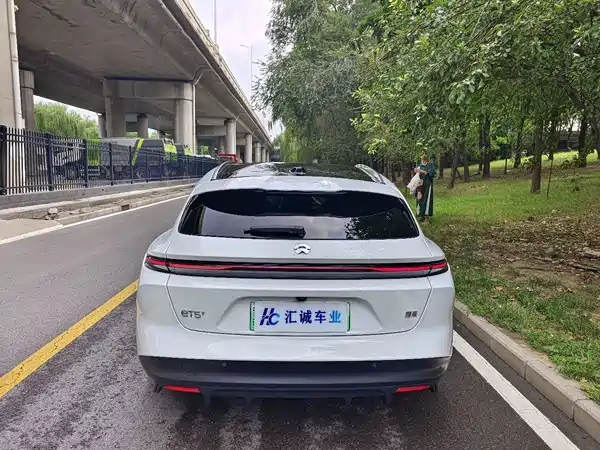 NIO ET5T 2025