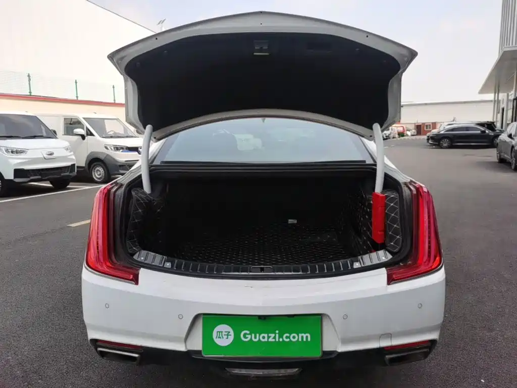 Cadillac XTS 2019 — фото 19