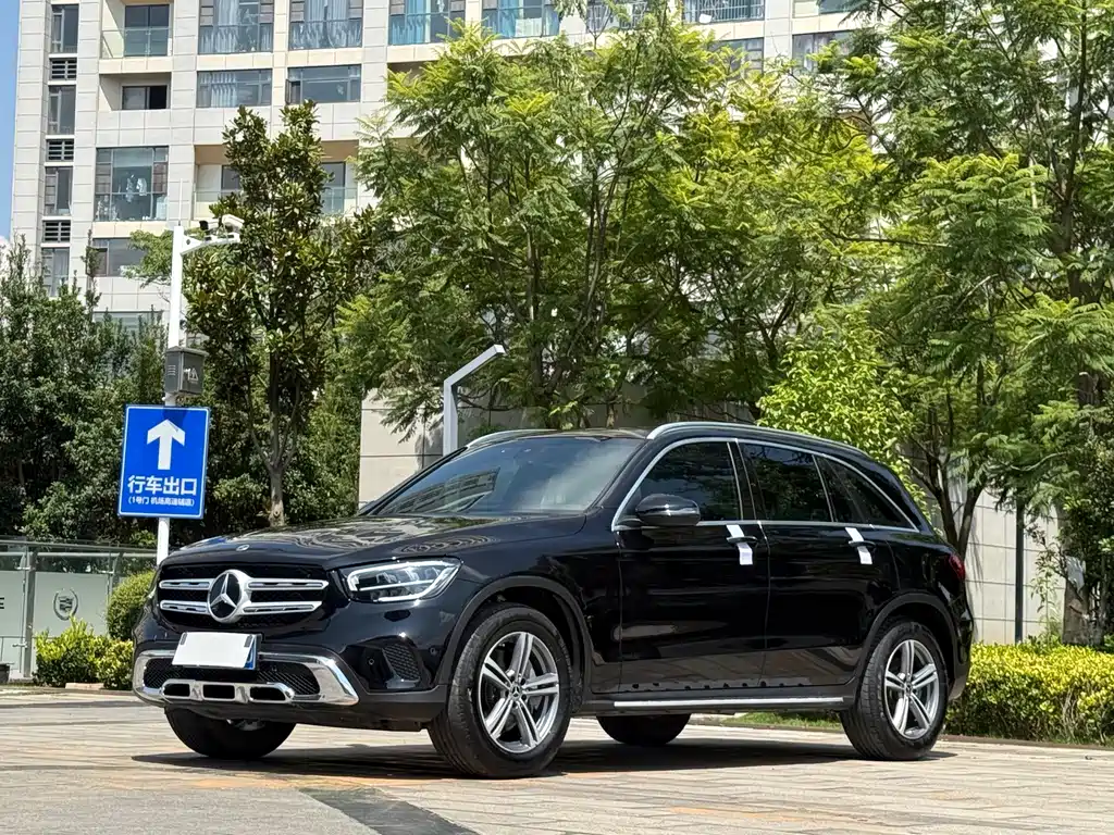 Mercedes-Benz GLC 2021