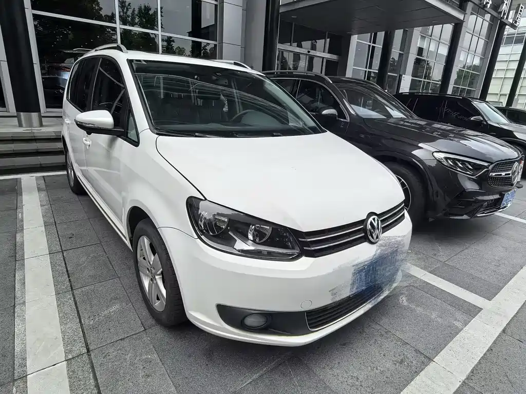 Volkswagen Touran 2014