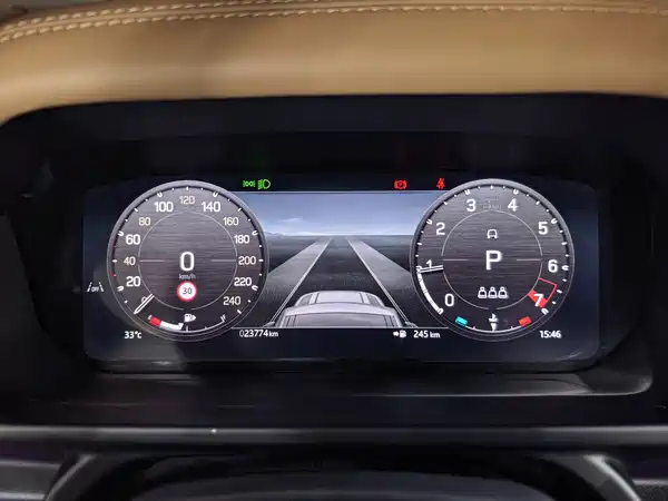 Land Rover Defender 2025
